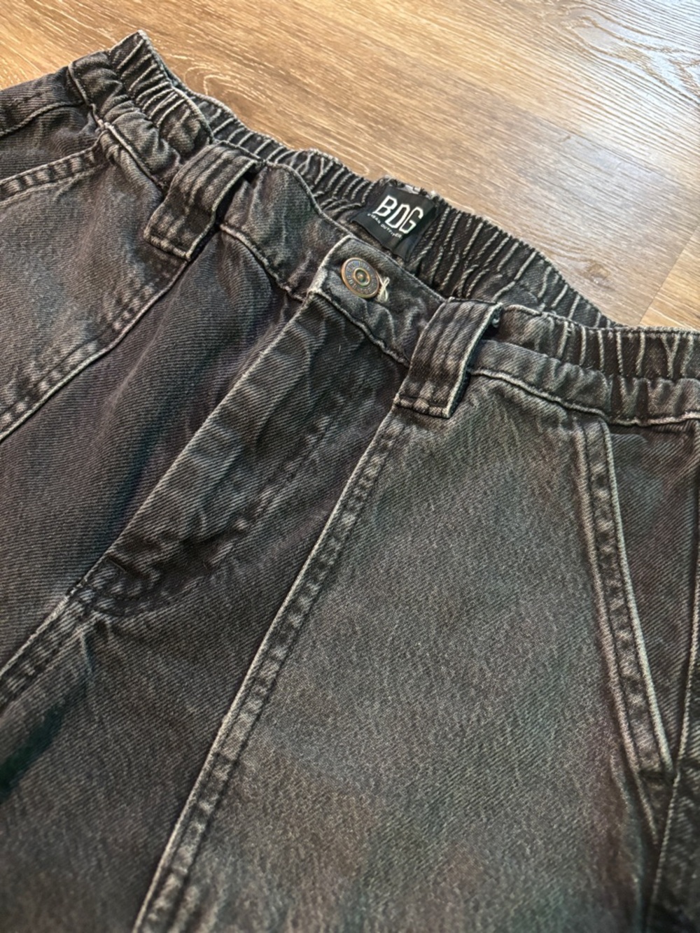 BDG Urban Outfitters Women’s Charcoal Cargo Pants - Picture 2 of 3